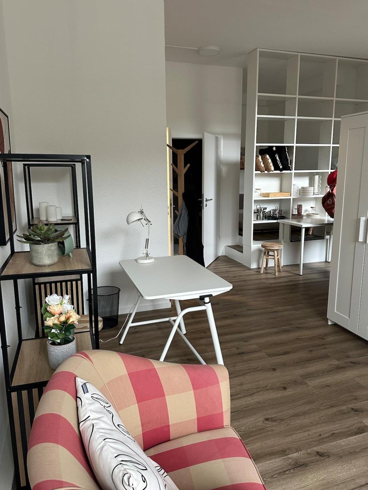 Nr 4 *